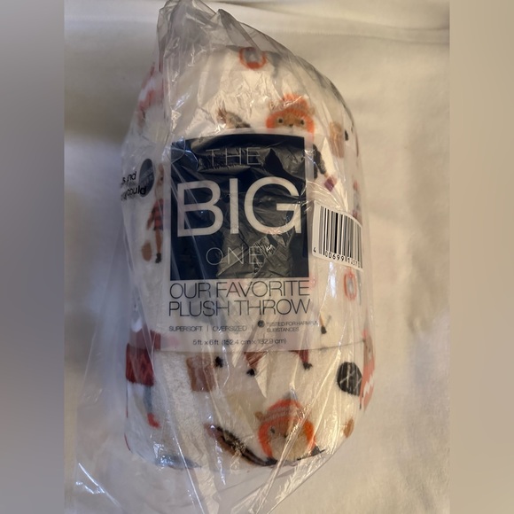 Kohl's | Bedding | Nwt The Big One Throw Kohls Lodge Critters Squirrel ...